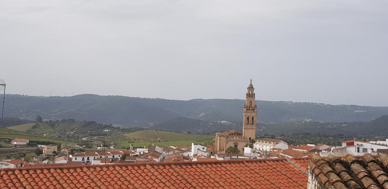 Вилла Entre Torres Херес-де-лос-Кабальерос Экстерьер фото